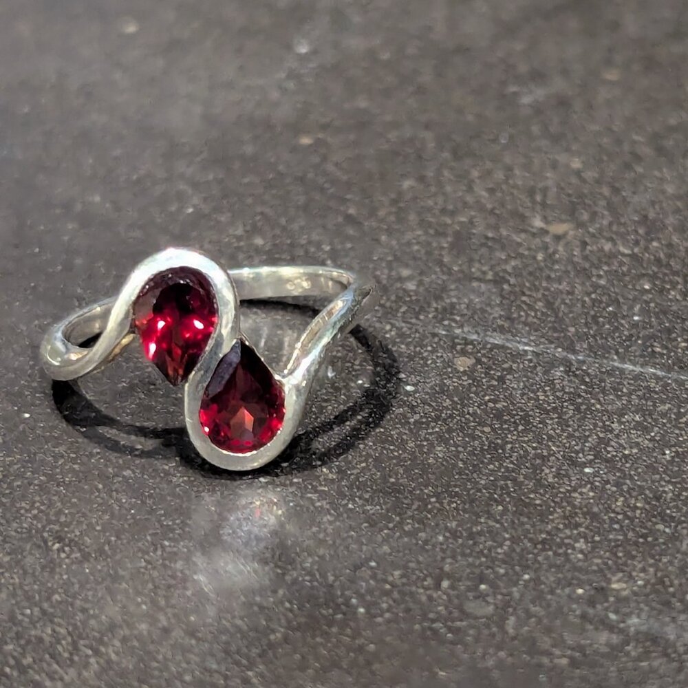 Toi et Moi- Sterling silver and Garnet ring size 8.5